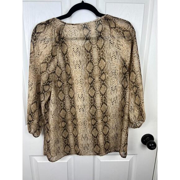 Liz Claiborne Petite Large Snake Python Print Peasant Sheer 3/4 Sleeve Top Brown - Picture 6 of 6